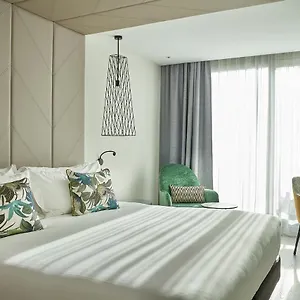 https://vincci-larios-diez.es-andalucia.com