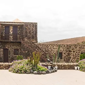 https://hotel-rural-restaurante-mahoh.hotelsfuerteventura.org
