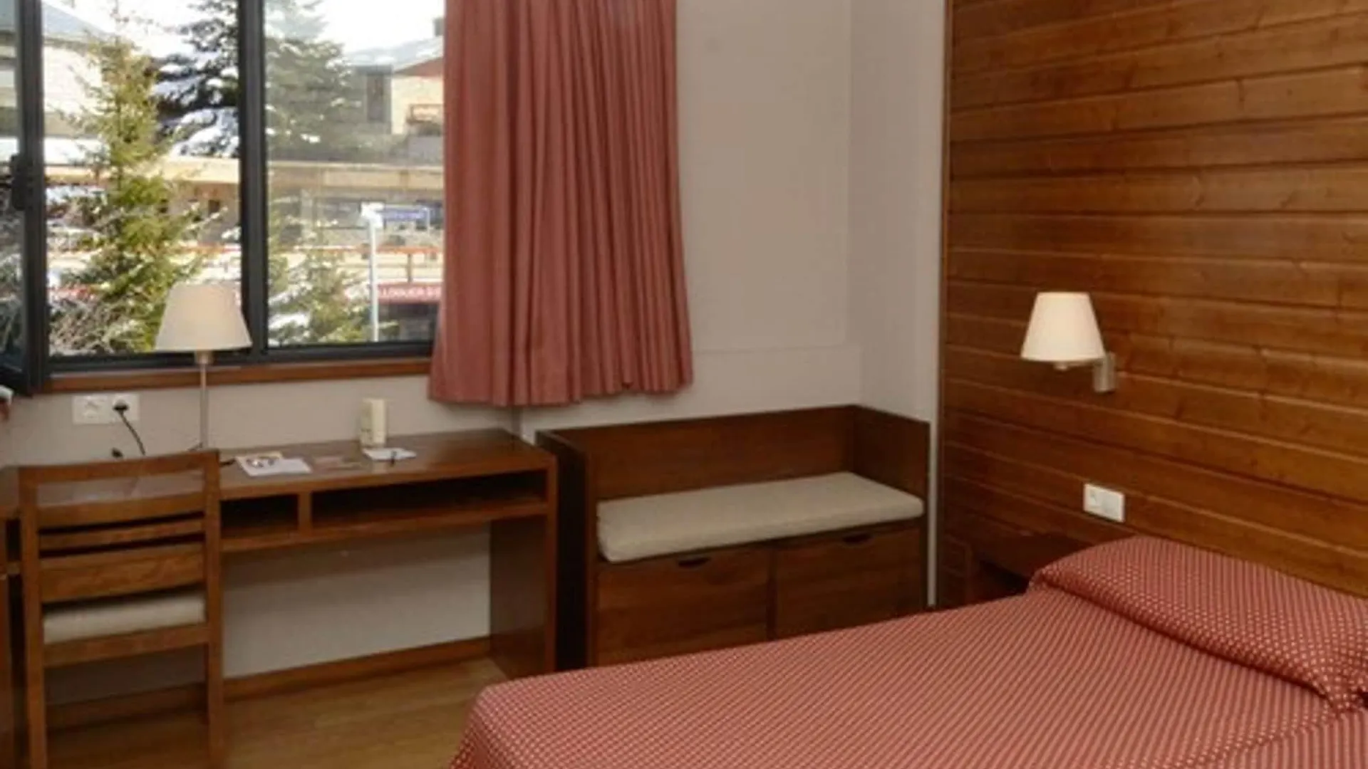 Tuc Blanc Hotel Baqueira Beret 3*,